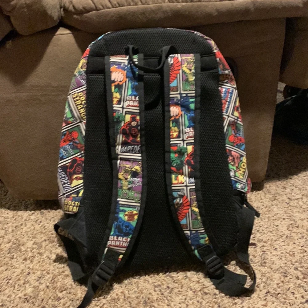 Marvel comic backpack - Picture 2 of 5